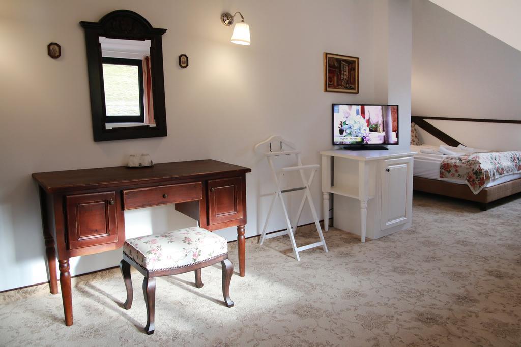 Conacul Bratescu Hotel Bran  Cameră foto