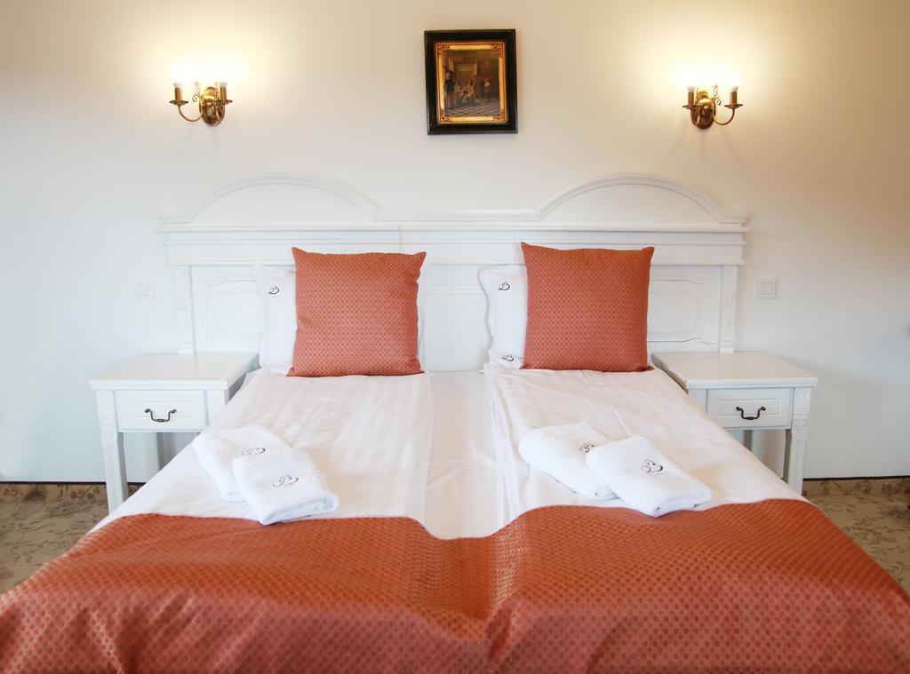 Conacul Bratescu Hotel Bran  Cameră foto