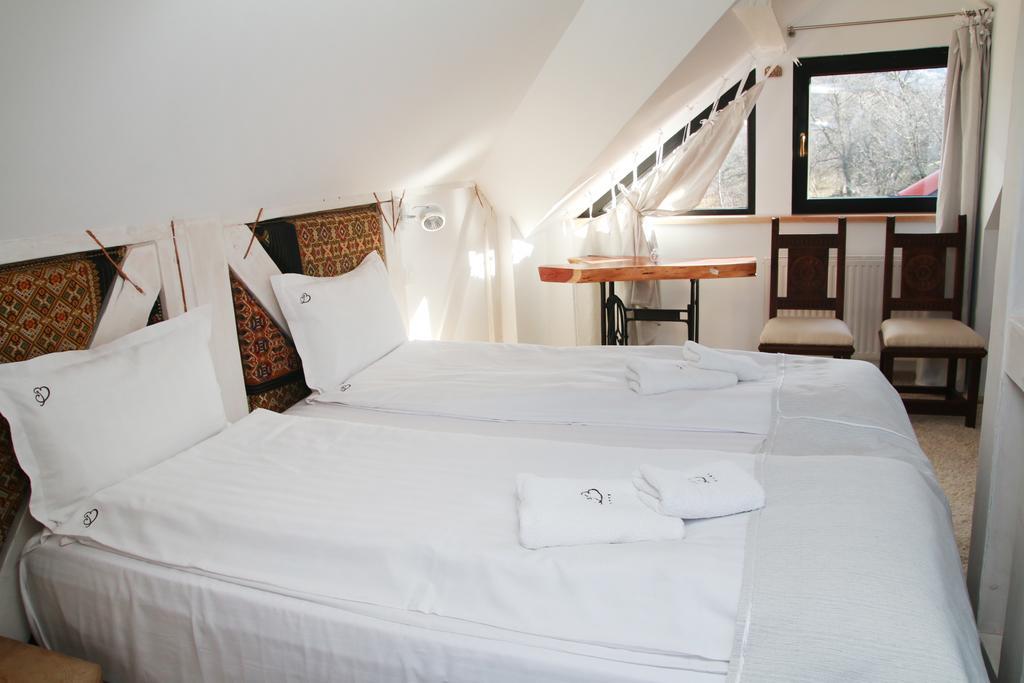 Conacul Bratescu Hotel Bran  Cameră foto