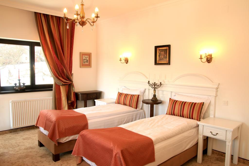 Conacul Bratescu Hotel Bran  Cameră foto
