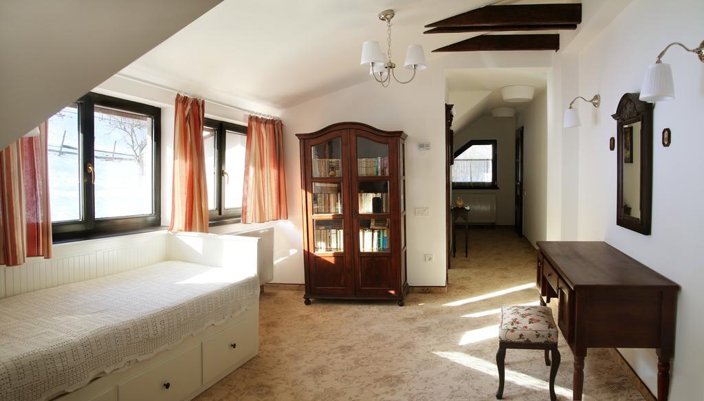 Conacul Bratescu Hotel Bran  Cameră foto