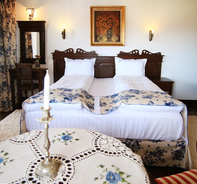 Conacul Bratescu Hotel Bran  Cameră foto
