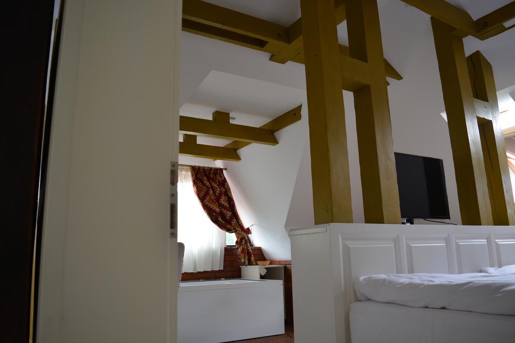 Conacul Bratescu Hotel Bran  Exterior foto